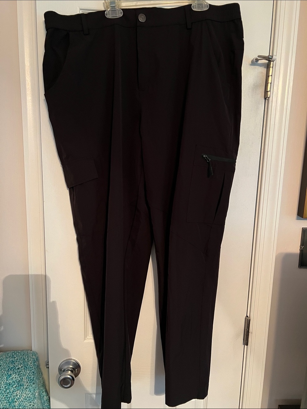 Women’s Black Cargo Performance Pants, XXXL